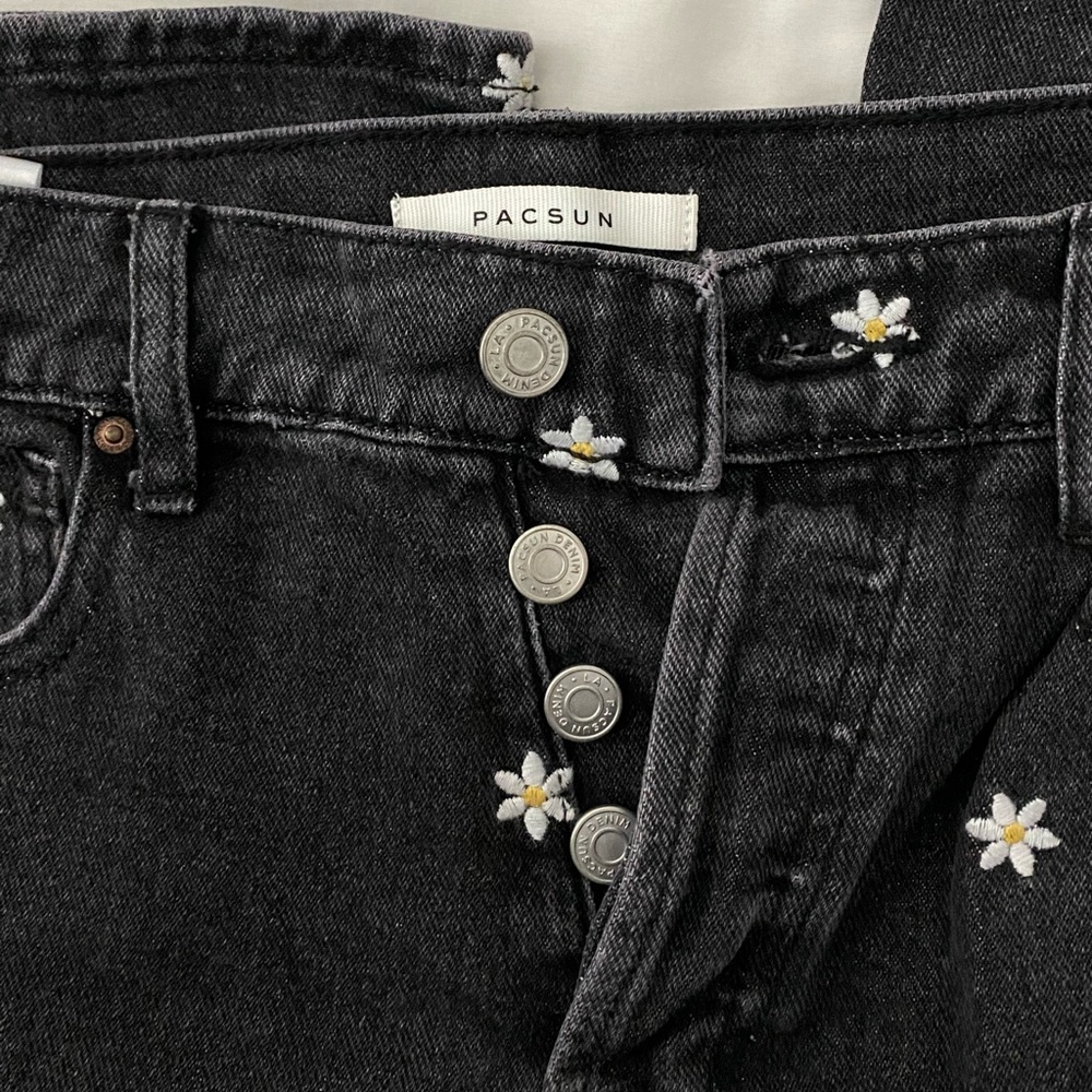 PacSun Jeans - Picture 2 of 3